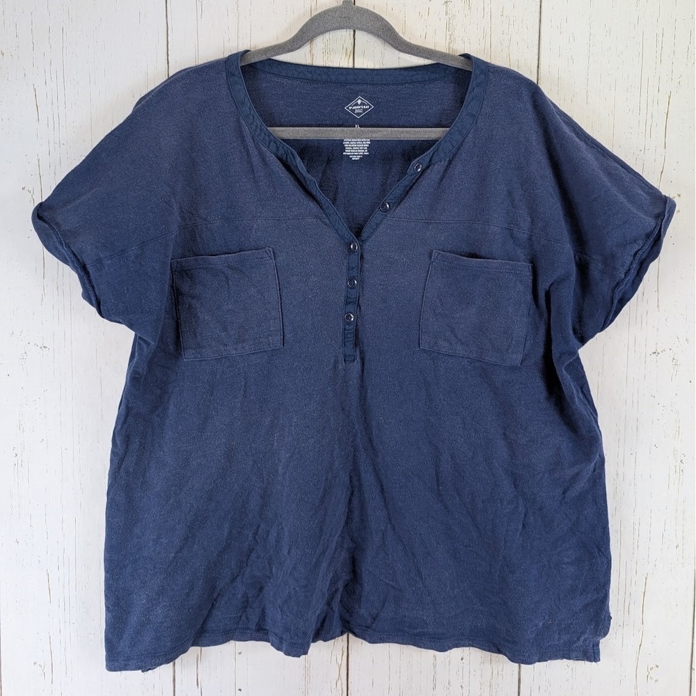 St Johns Bay Size XL Womens Dark Blue Button Short Sleeve V Neck Cotton Top